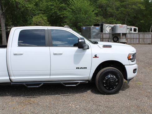 Used 2024 RAM 3500 Lone Star w/ Night Edition image 8