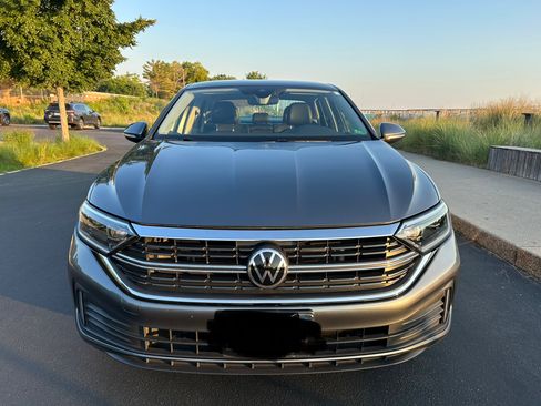 Used 2022 Volkswagen Jetta SEL image 4