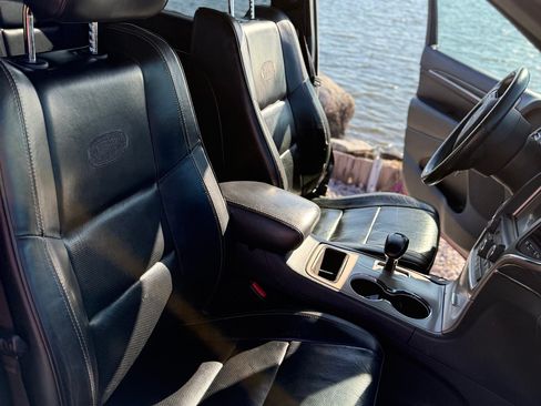 Used 2014 Jeep Grand Cherokee Overland w/ Trailer Tow Group IV image 9