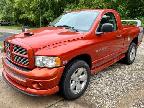 Used 2005 Dodge Ram 1500 Truck SLT w/ Daytona Edition Group AWD/4WD image 1