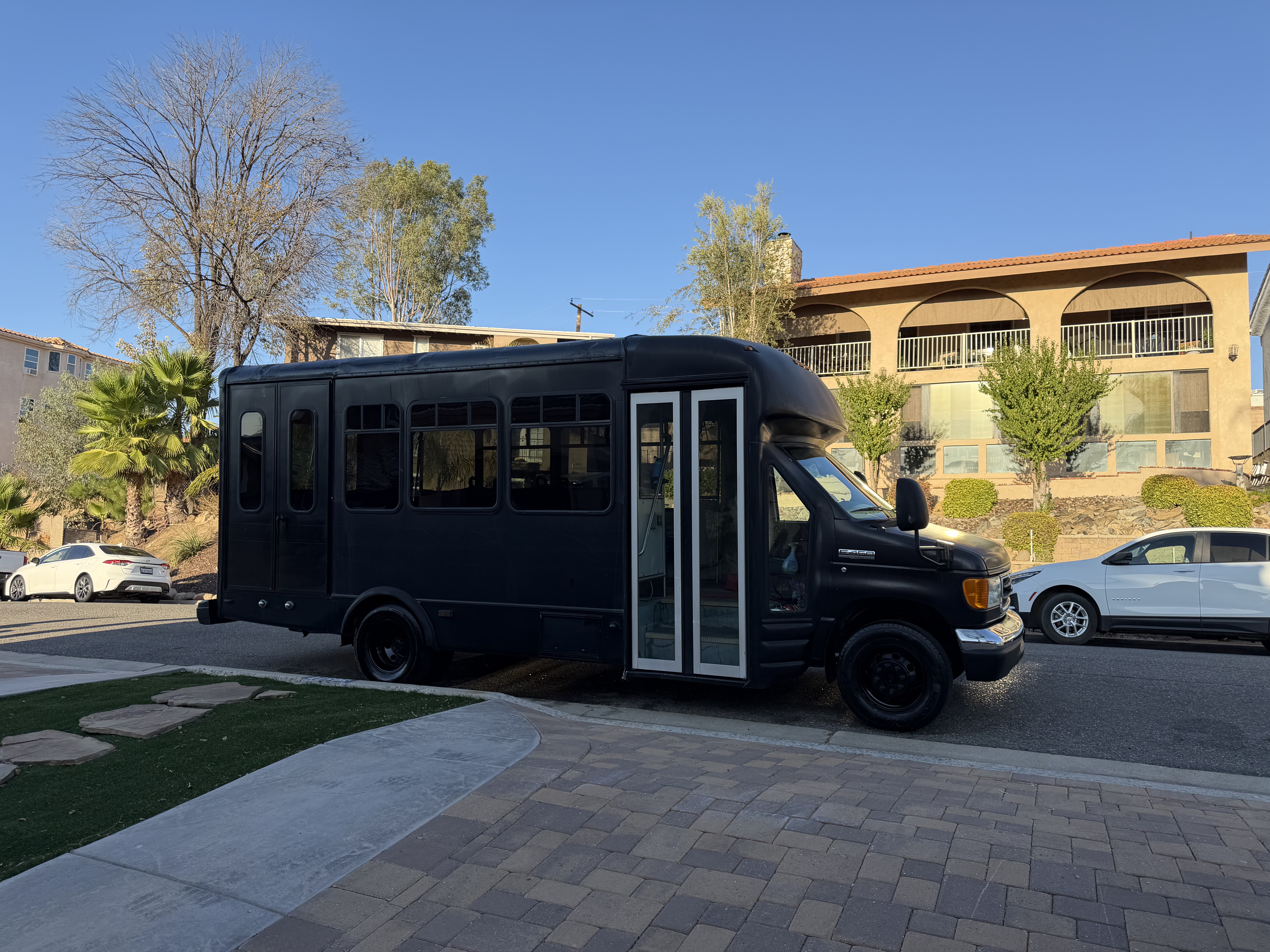 Used 2007 Ford E-450 and Econoline 450 RWD image 1
