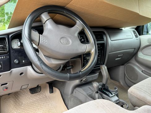 Used 2002 Toyota Tacoma 4x4 Xtracab V6 image 8