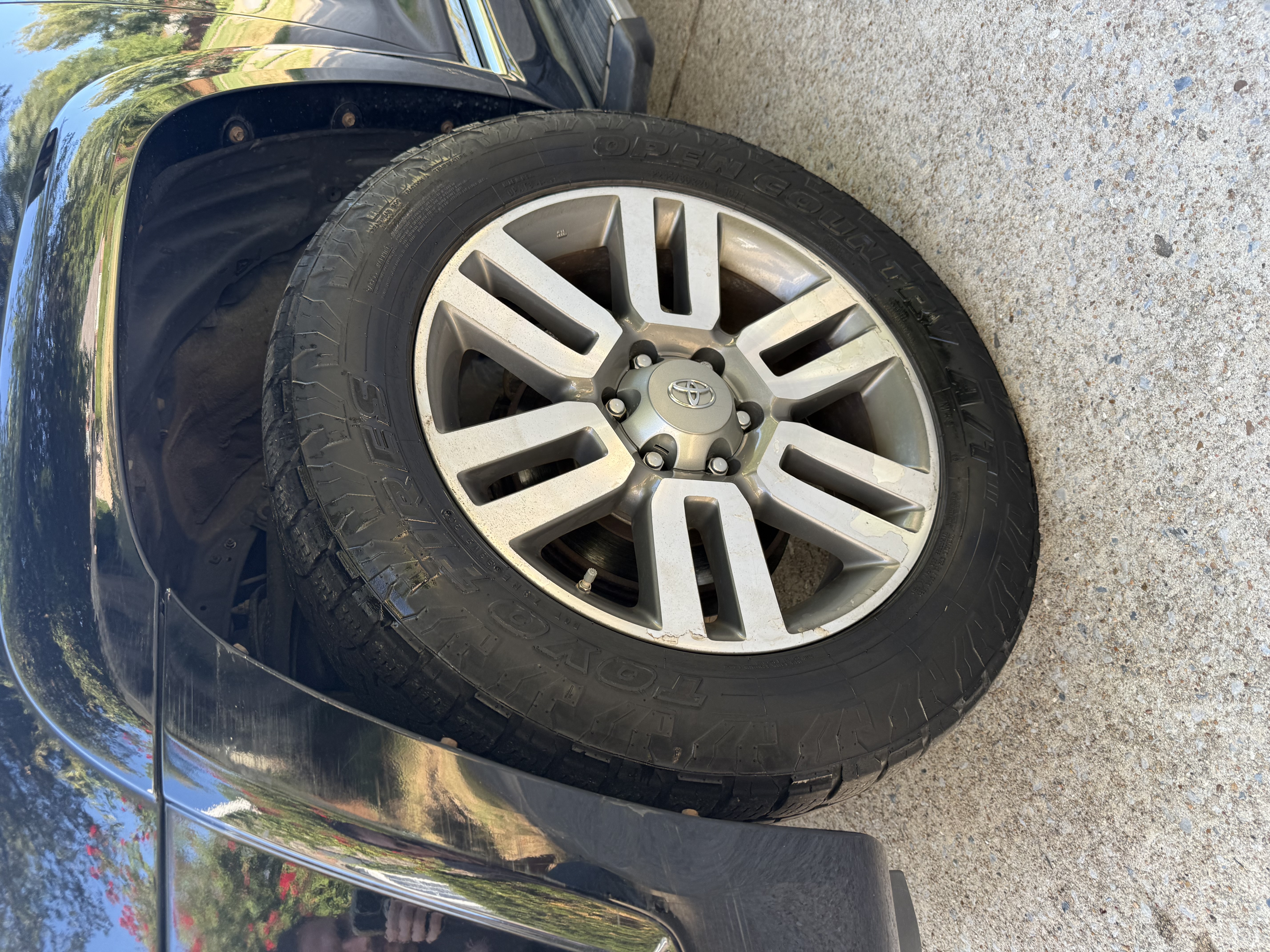 Used 2010 Toyota 4Runner Limited AWD/4WD image 17