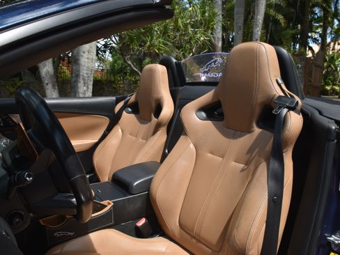 Used 2014 Jaguar F-TYPE S image 19