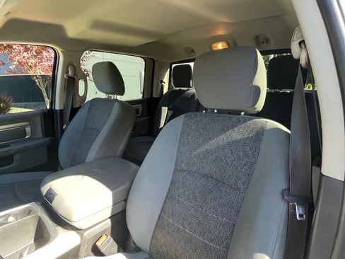 Used 2018 RAM 2500 SLT w/ Protection Group AWD/4WD image 15