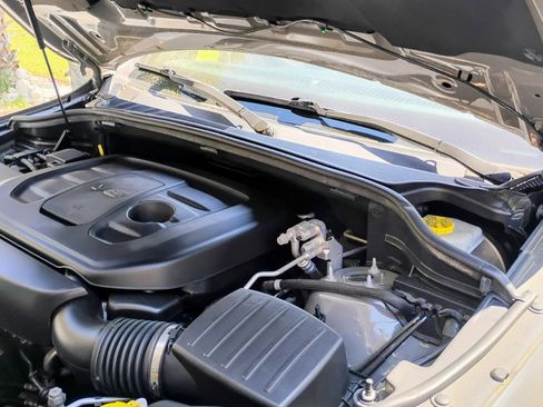 Used 2019 Jeep Grand Cherokee Altitude image 18