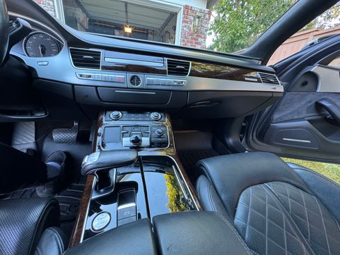 Used 2015 Audi A8 4.0T image 12