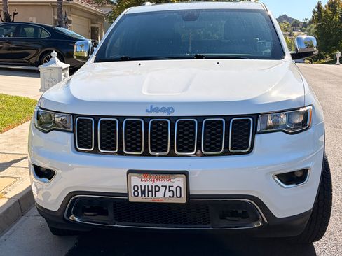 Used 2021 Jeep Grand Cherokee Limited w/ Trailer Tow Group IV image 6