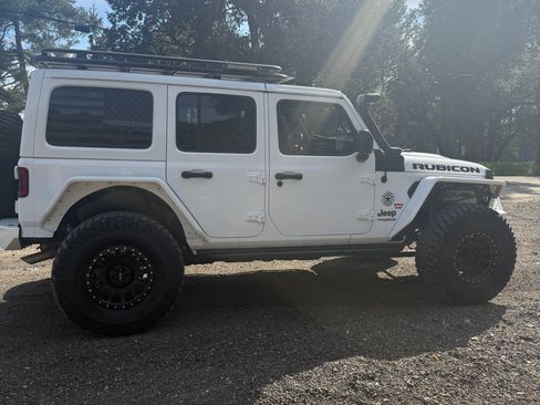 Used 2018 Jeep Wrangler Unlimited Rubicon image 22