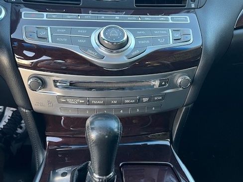 Used 2012 INFINITI M37 37 Sedan 4D w/ Sport Pkg image 6
