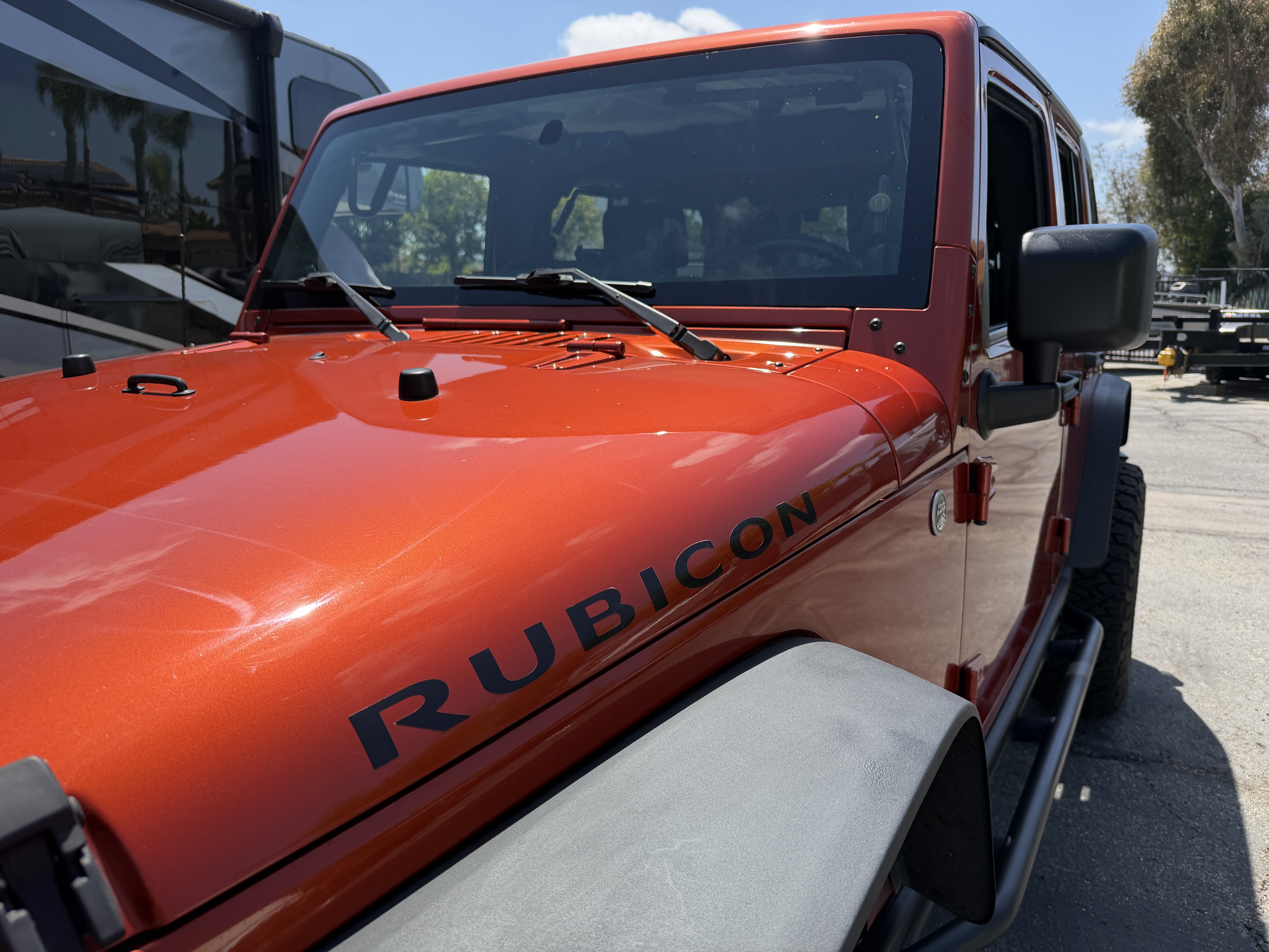 Used 2009 Jeep Wrangler Unlimited Rubicon w/ Dual Top Group AWD/4WD image 9