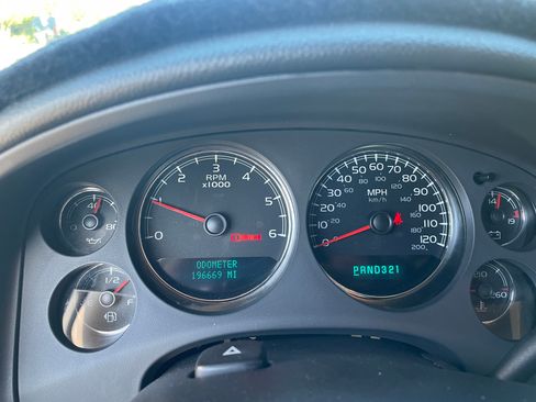 Used 2007 Chevrolet Avalanche LS RWD image 13