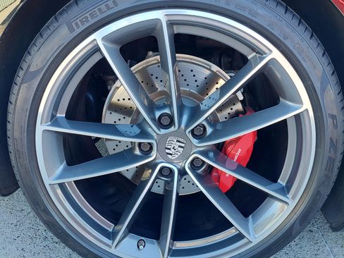 Used 2020 Porsche 911 Carrera S image 23