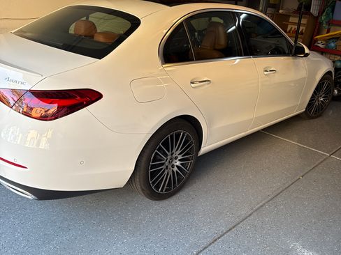 Used 2023 Mercedes-Benz C 300 4MATIC Sedan image 5