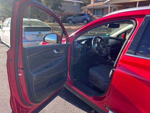 Used 2020 Hyundai Santa Fe SEL w/ Convenience Package image 12