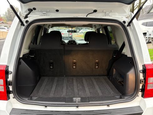 Used 2014 Jeep Patriot Sport image 10