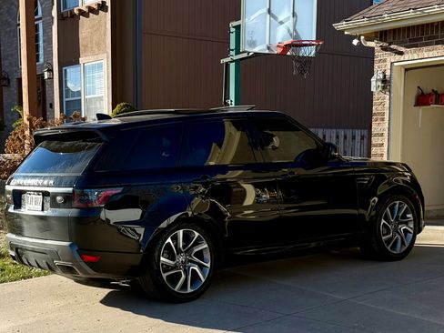 Used 2020 Land Rover Range Rover Sport HSE image 2