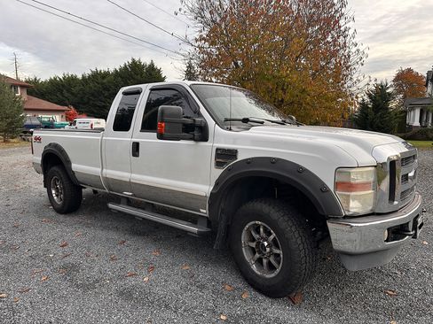 Used 2008 Ford F250 XLT image 4