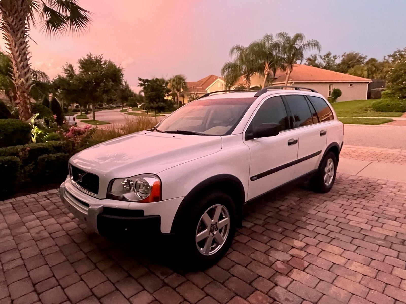 Used 2005 Volvo XC90 2.5T AWD/4WD image 1