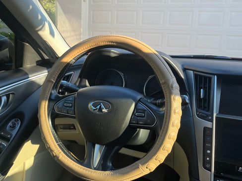 Used 2015 INFINITI Q50 Premium w/ Navigation Package image 11