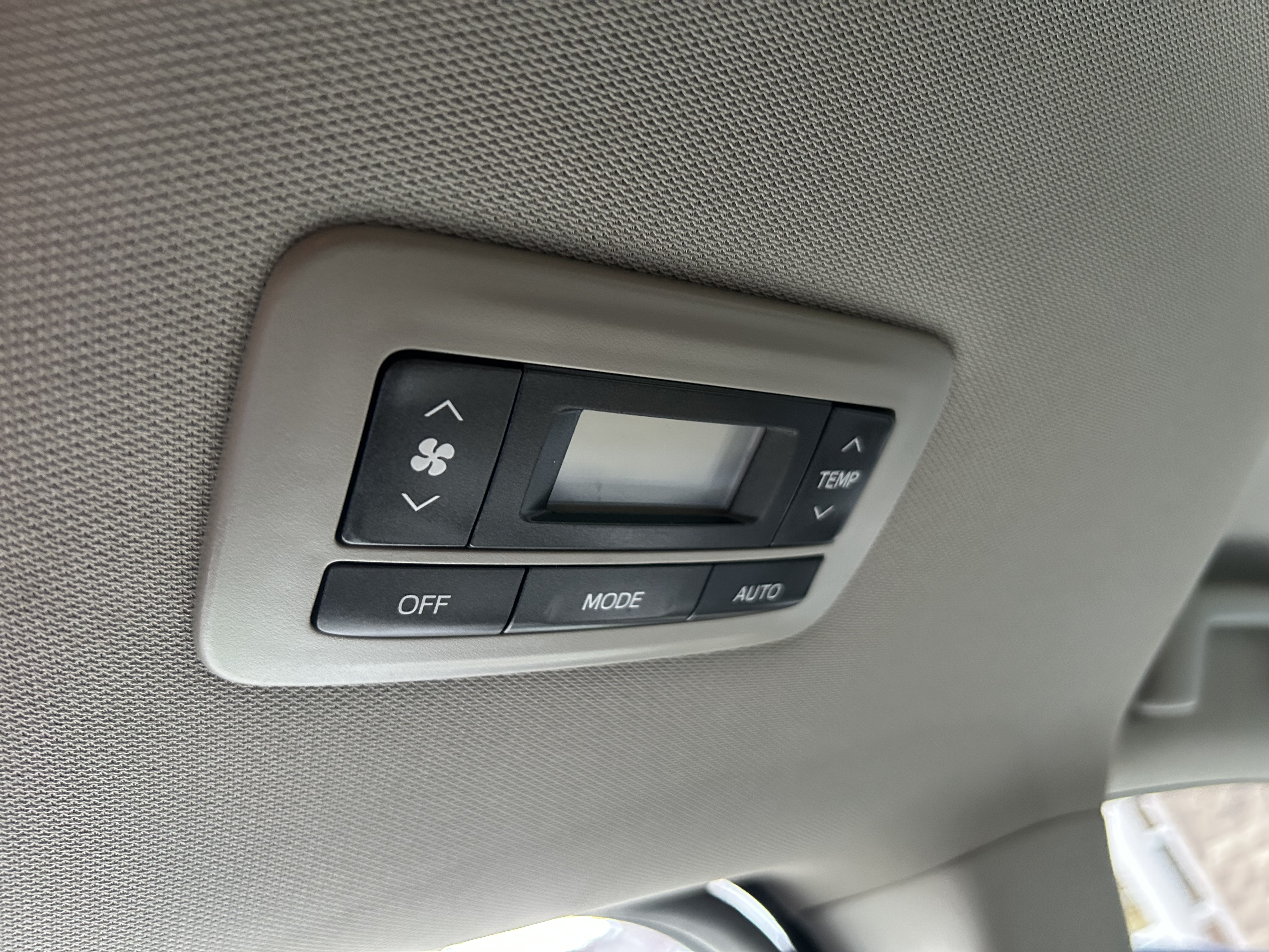 Used 2019 Toyota Sienna XLE Premium AWD/4WD image 26