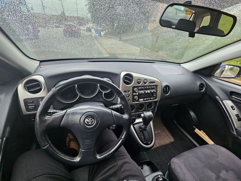 Used 2003 Toyota Matrix XRS image 10
