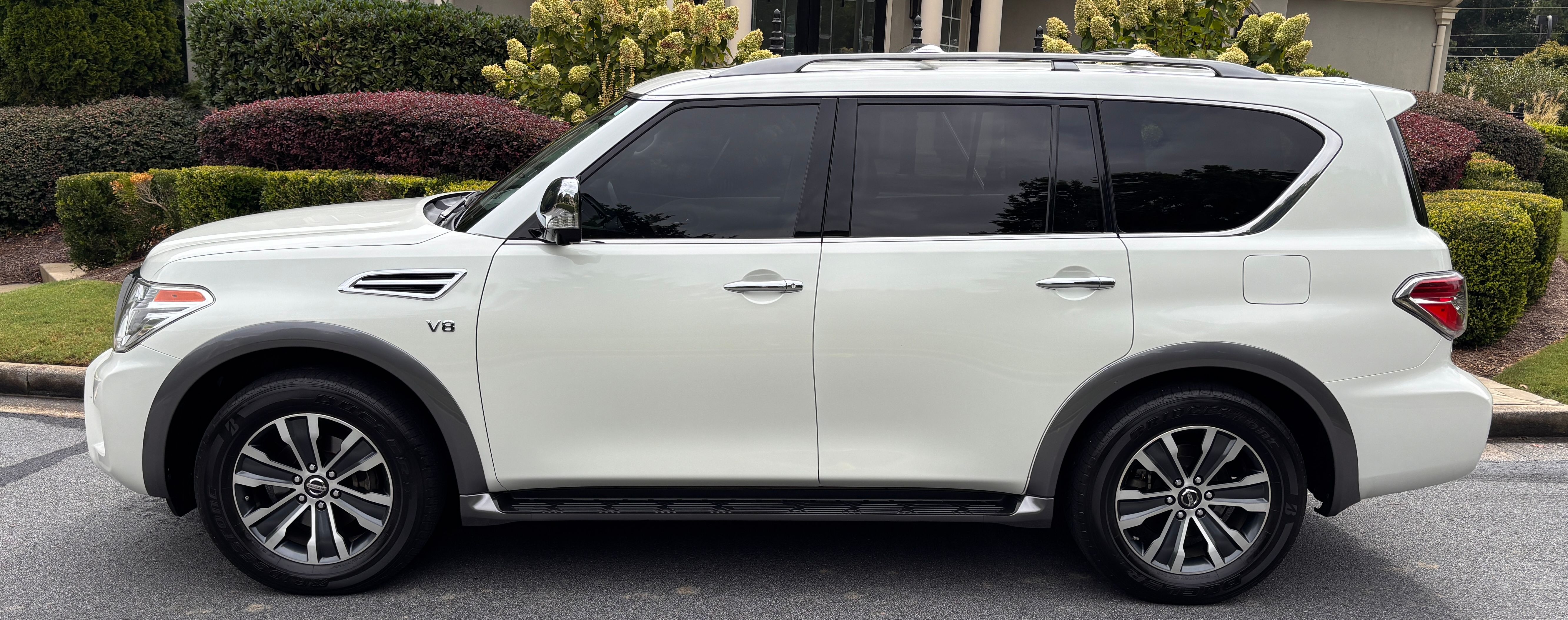 Used 2018 Nissan Armada SL w/ Premium Package RWD image 2