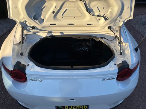 Used 2022 MAZDA MX-5 Miata RF Grand Touring w/ Weather Package image 12