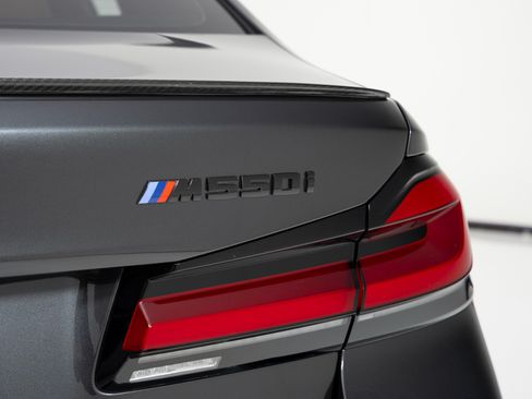 Used 2023 BMW M550i xDrive w/ Executive Package image 30