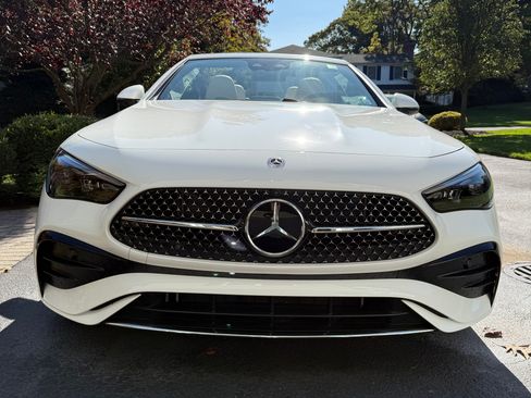 Used 2024 Mercedes-Benz CLE 450 4MATIC Cabriolet image 5