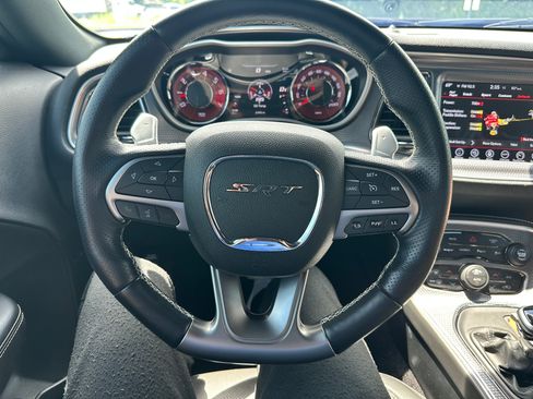 Used 2017 Dodge Challenger SRT Hellcat RWD image 14