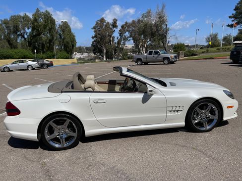 Used 2009 Mercedes-Benz SL 550 image 14