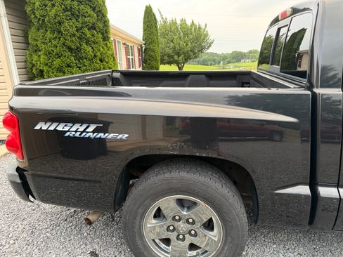 Used 2006 Dodge Dakota SLT w/ Night Runner Group AWD/4WD image 21