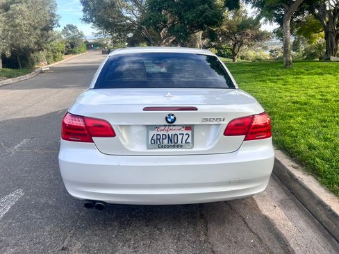 Used 2011 BMW 328i 328i Convertible 2D image 12
