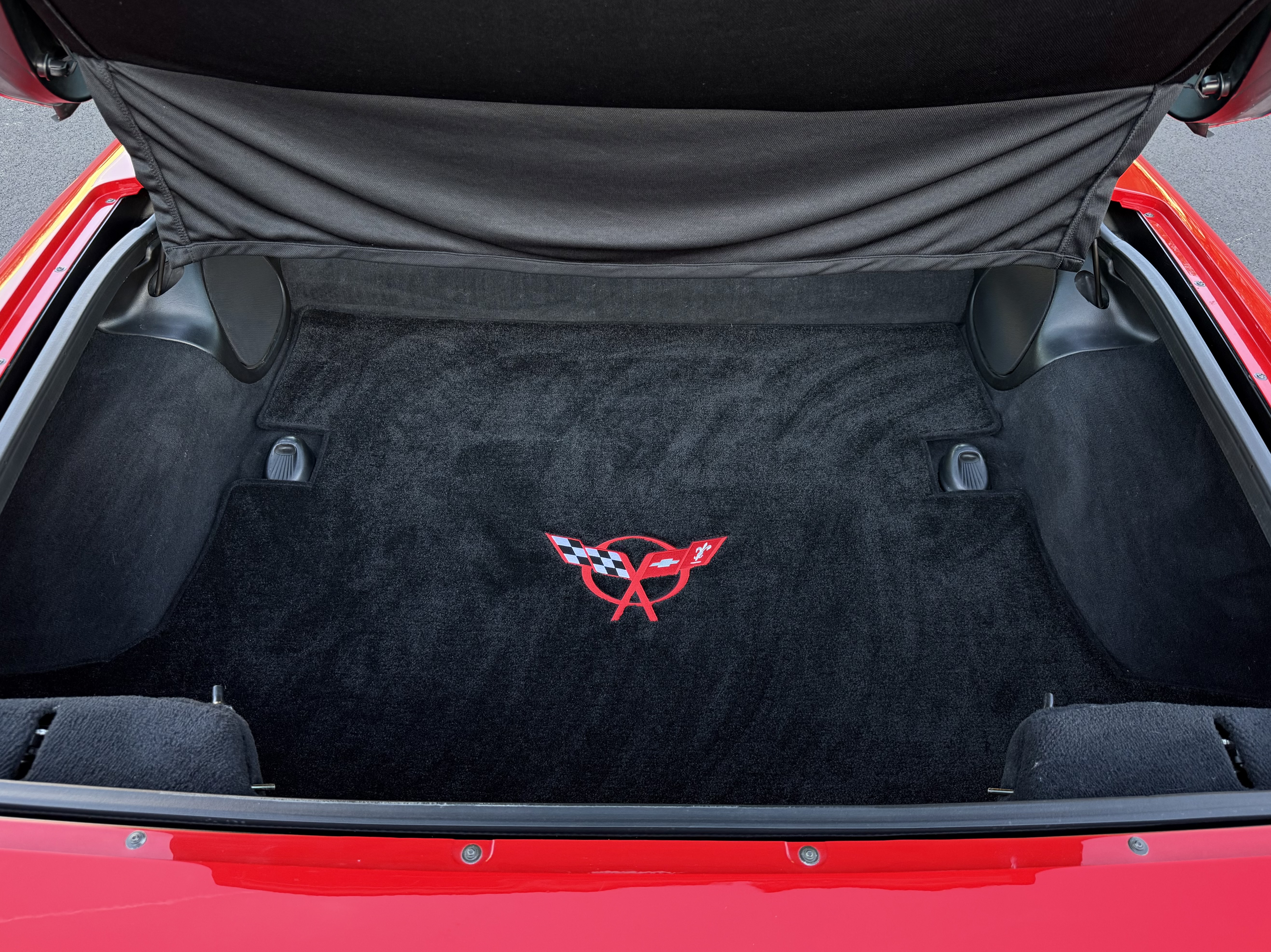 Used 1999 Chevrolet Corvette Coupe w/ Performance Handling Pkg RWD image 20