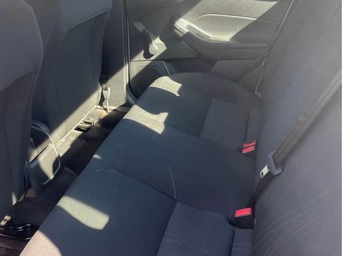 Used 2017 Ford Focus S image 5