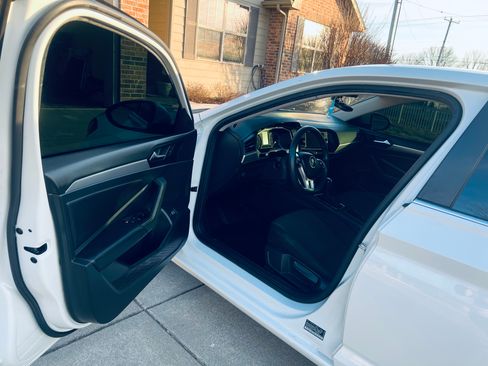 Used 2019 Volkswagen Jetta S w/ Driver Assistance Package image 12