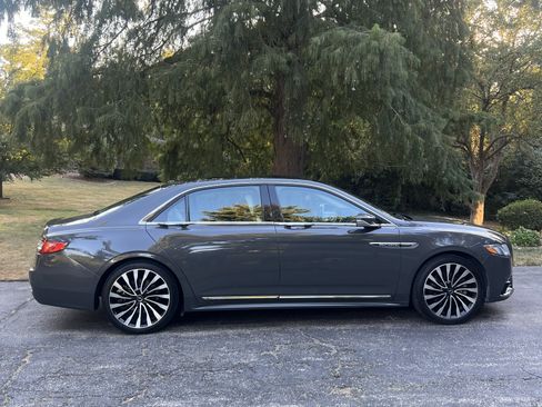 Used 2017 Lincoln Continental Black Label w/ Technology Package image 1