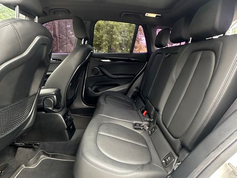 Used 2021 BMW X1 xDrive28i w/ Convenience Package image 14