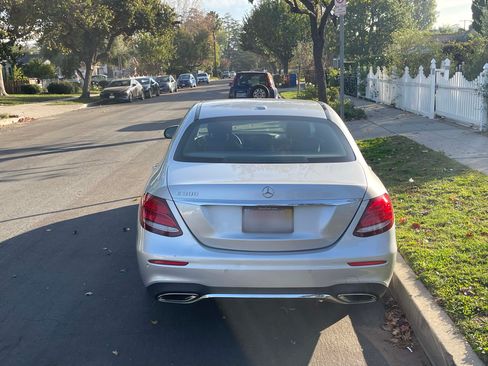 Used 2017 Mercedes-Benz E 300 E 300 Sedan 4D image 8