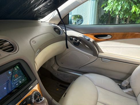 Used 2007 Mercedes-Benz SL 550 image 10