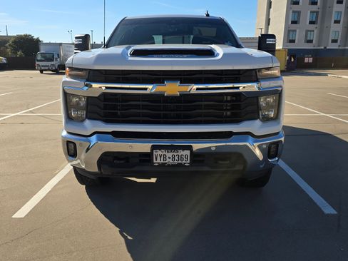 Used 2025 Chevrolet Silverado 2500 LT w/ Safety Package image 9