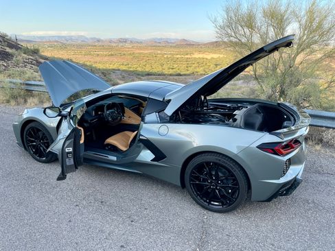 Used 2023 Chevrolet Corvette Stingray Preferred Cpe w/ 2LT image 17