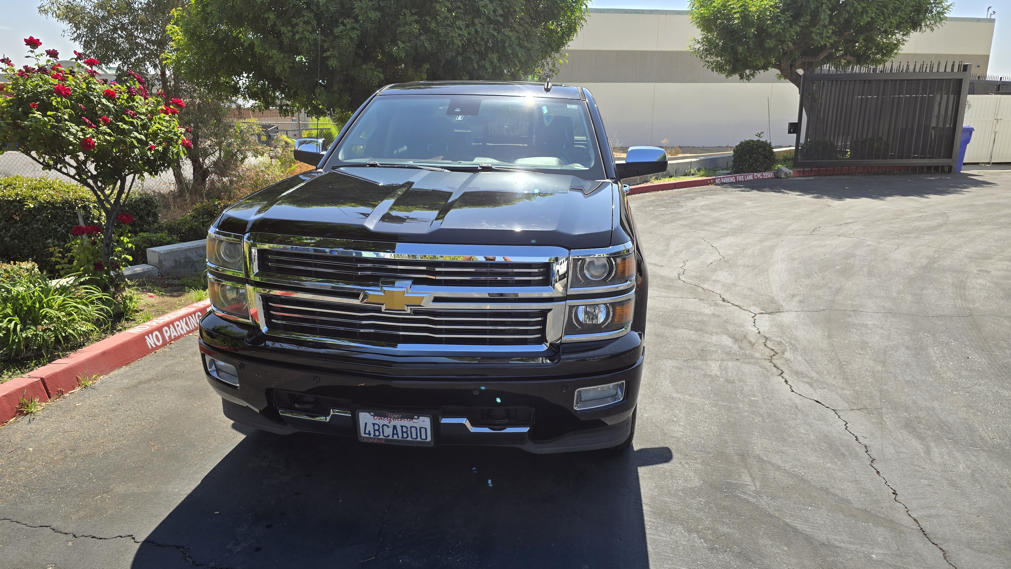Used 2014 Chevrolet Silverado 1500 High Country w/ High Country Premium Package AWD/4WD image 13