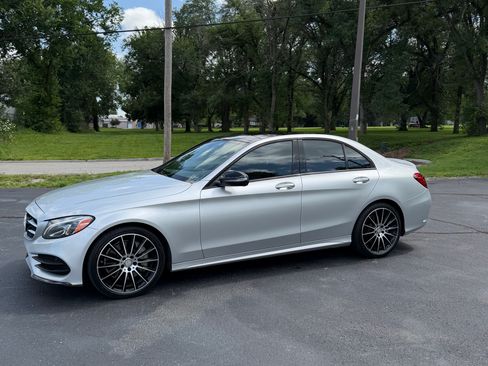 Used 2016 Mercedes-Benz C 300 4MATIC Sedan image 5