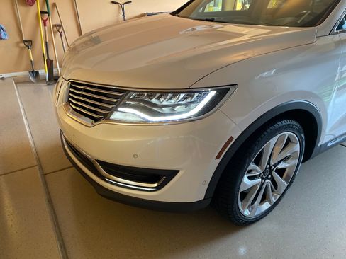 Used 2017 Lincoln MKX Black Label w/ Driver Assistance Package image 6