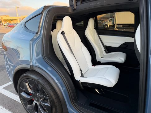 Used 2026 Tesla Model X Plaid AWD/4WD image 22