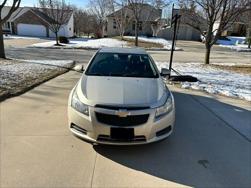 Used 2013 Chevrolet Cruze LT image 6