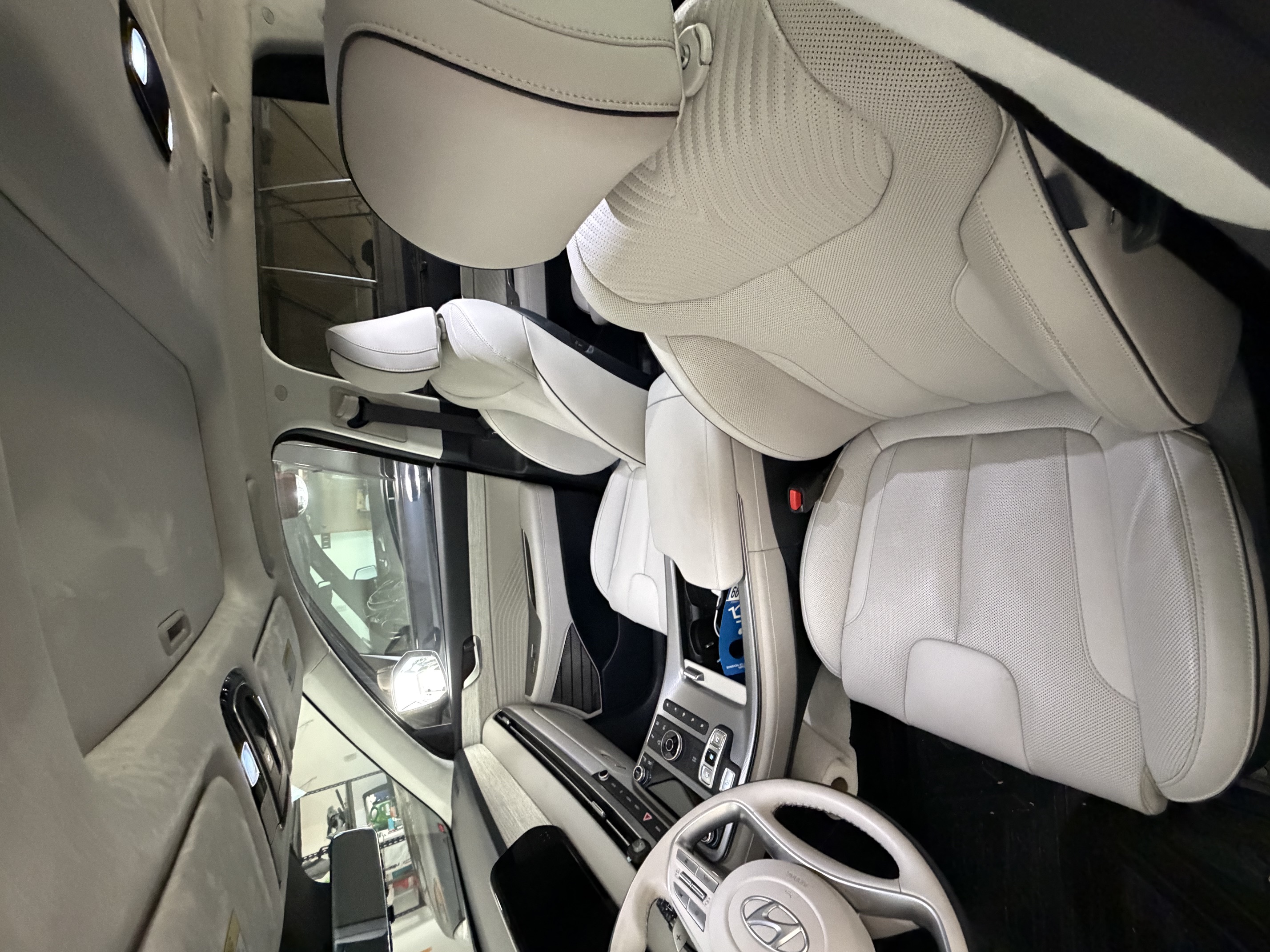 Used 2025 Hyundai Palisade Calligraphy AWD/4WD image 4