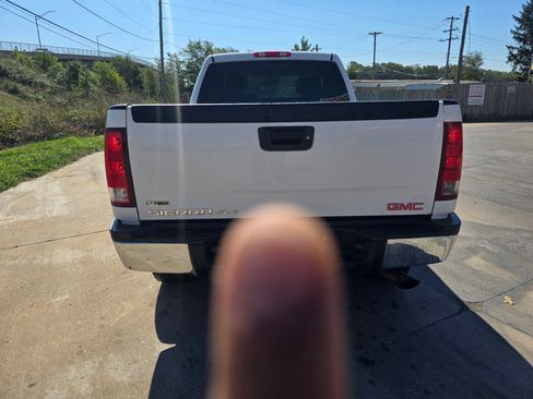 Used 2012 GMC Sierra 2500 SLE w/ SLE Preferred Package image 13